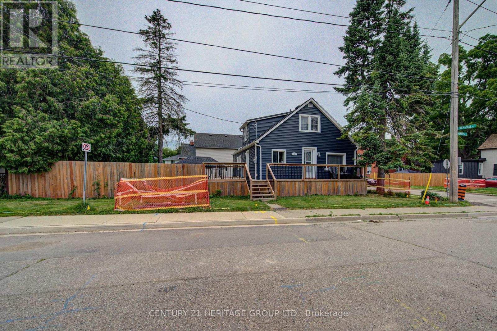 42 Henry Street, Cambridge, Ontario  N1R 3W4 - Photo 2 - X13533436