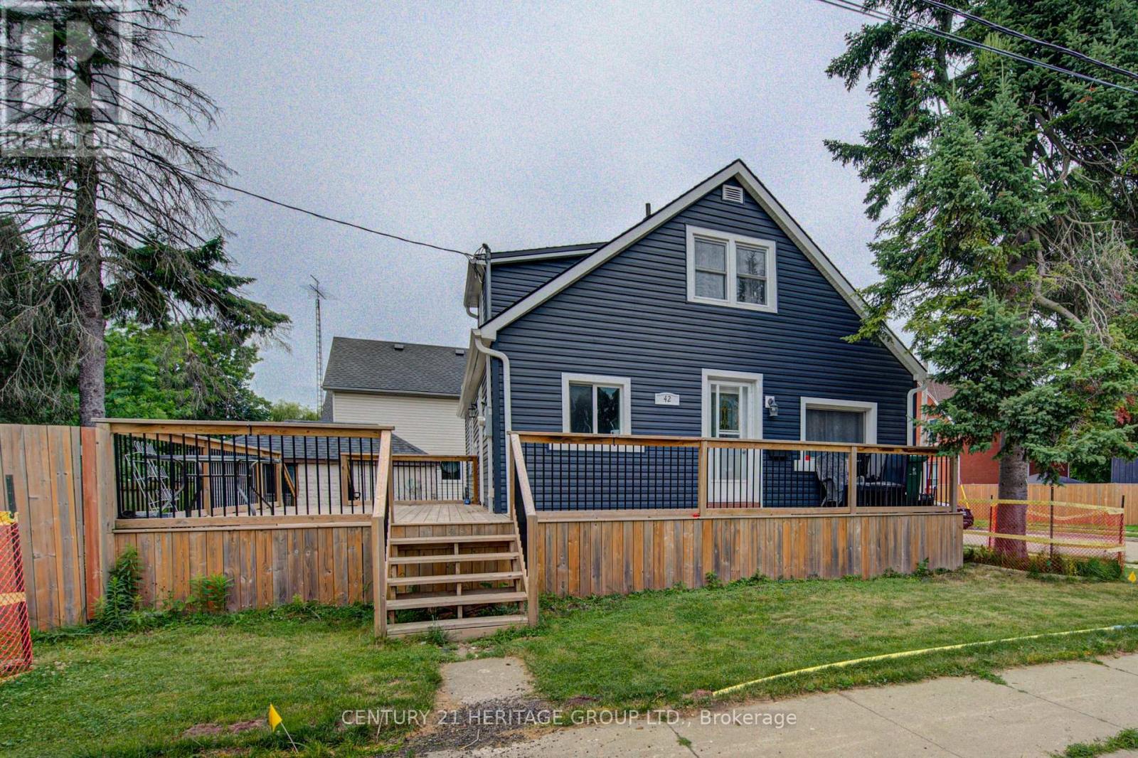 42 Henry Street, Cambridge, Ontario  N1R 3W4 - Photo 3 - X13533436