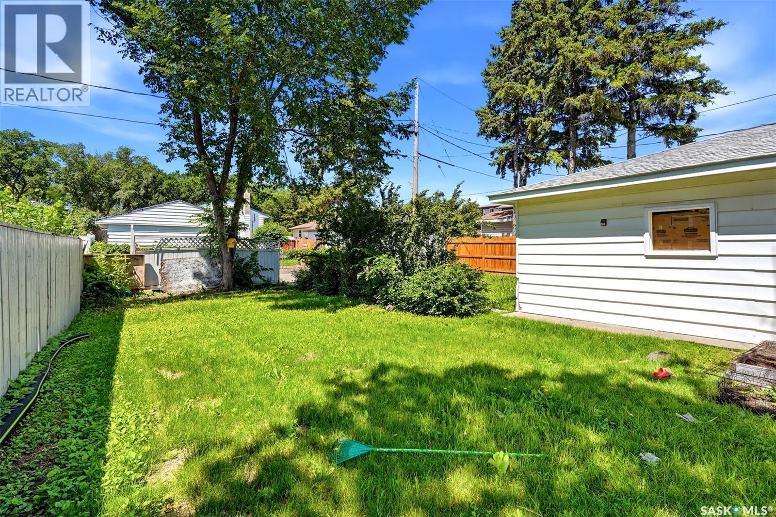2426 Harvey Street, Regina, Saskatchewan  S4N 2N4 - Photo 21 - SK041767