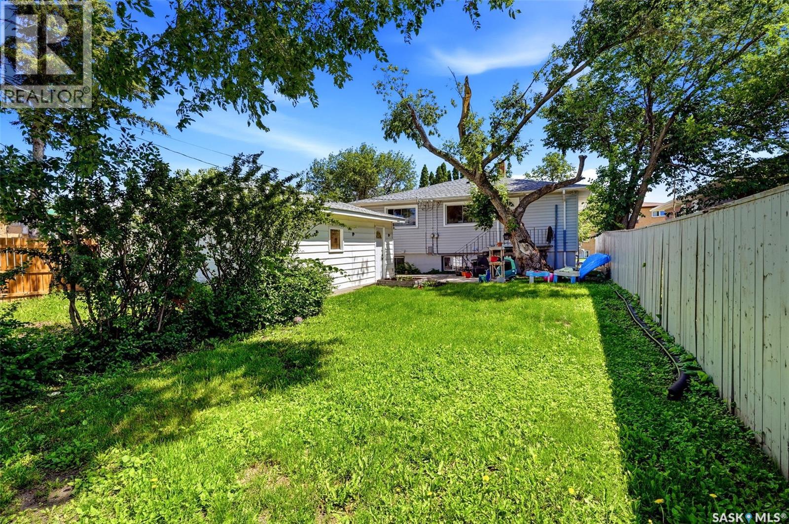 2426 Harvey Street, Regina, Saskatchewan  S4N 2N4 - Photo 22 - SK041767