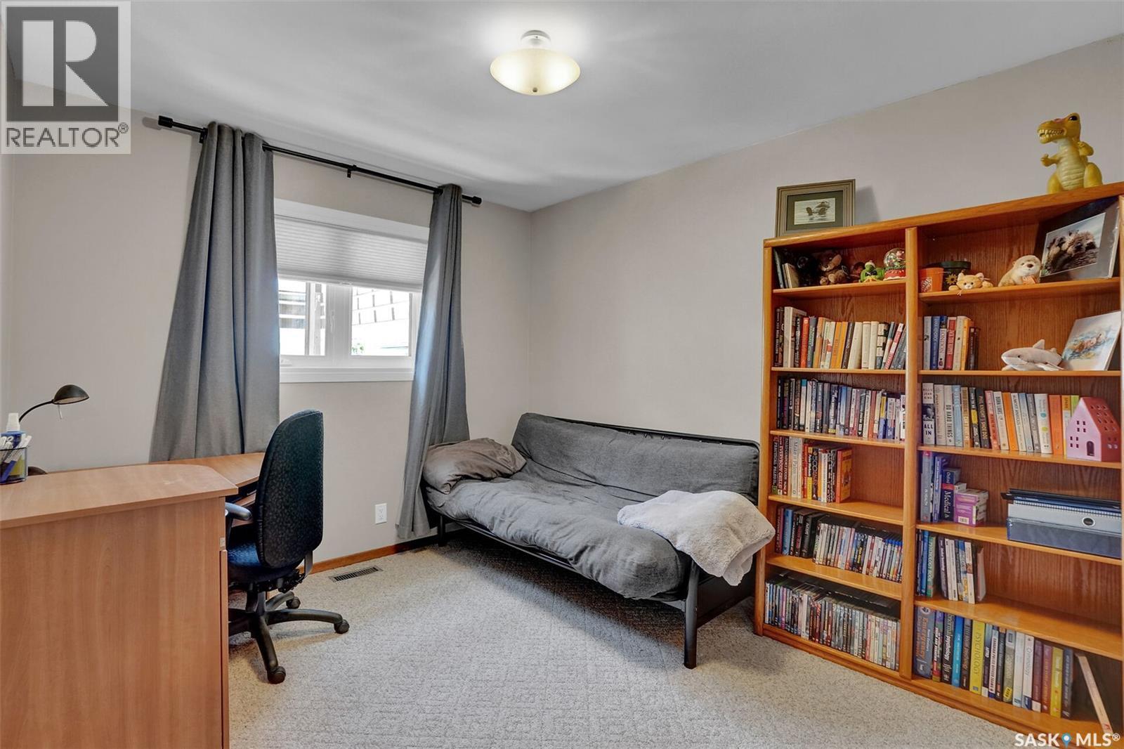 1330 Courtney Street, Regina, Saskatchewan  S4T 7S1 - Photo 16 - SK041761