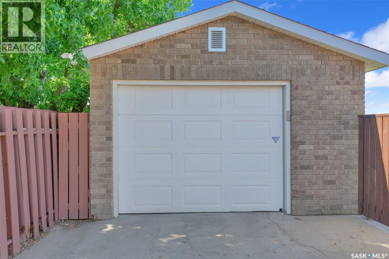 1330 Courtney Street, Regina, Saskatchewan  S4T 7S1 - Photo 32 - SK041761