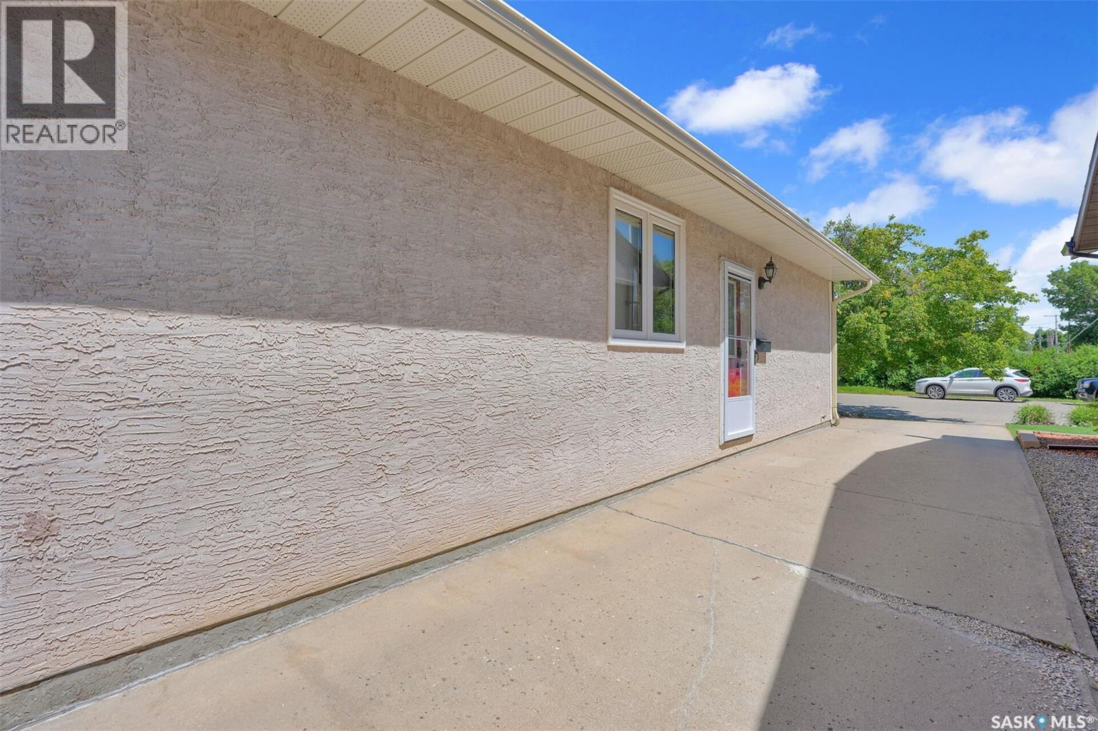 1330 Courtney Street, Regina, Saskatchewan  S4T 7S1 - Photo 33 - SK041761