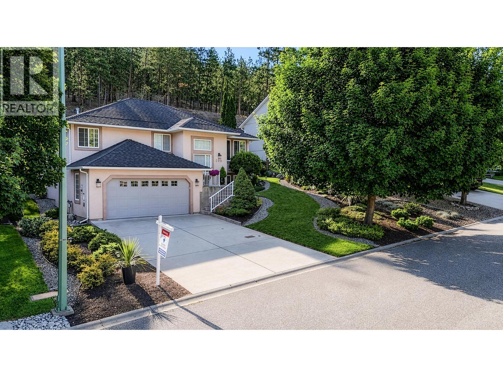 393 Rio Drive S, Kelowna, British Columbia
