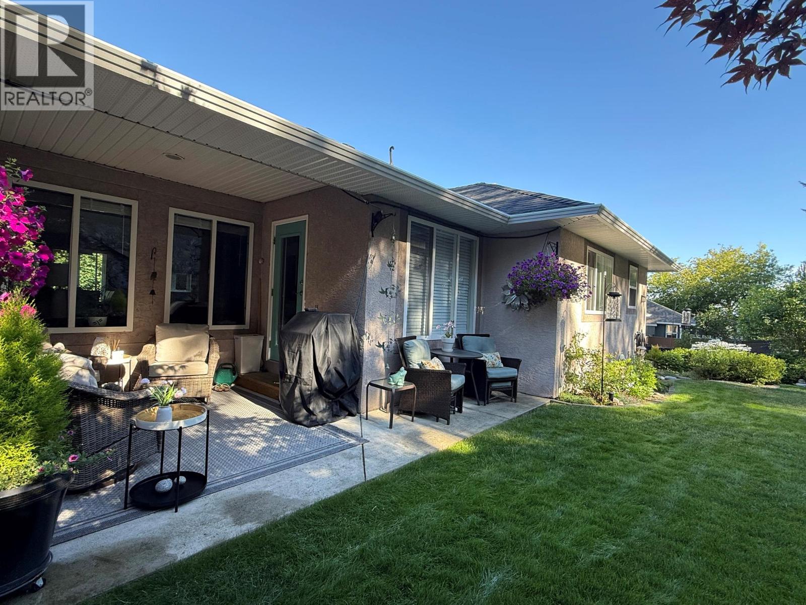 393 Rio Drive S, Kelowna, British Columbia  V1V 2L2 - Photo 19 - 10393750