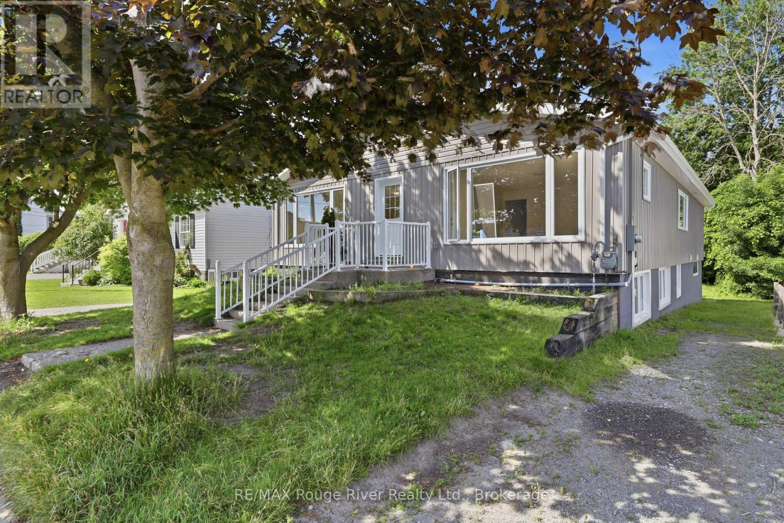UNIT B - 144 MACDONALD AVENUE