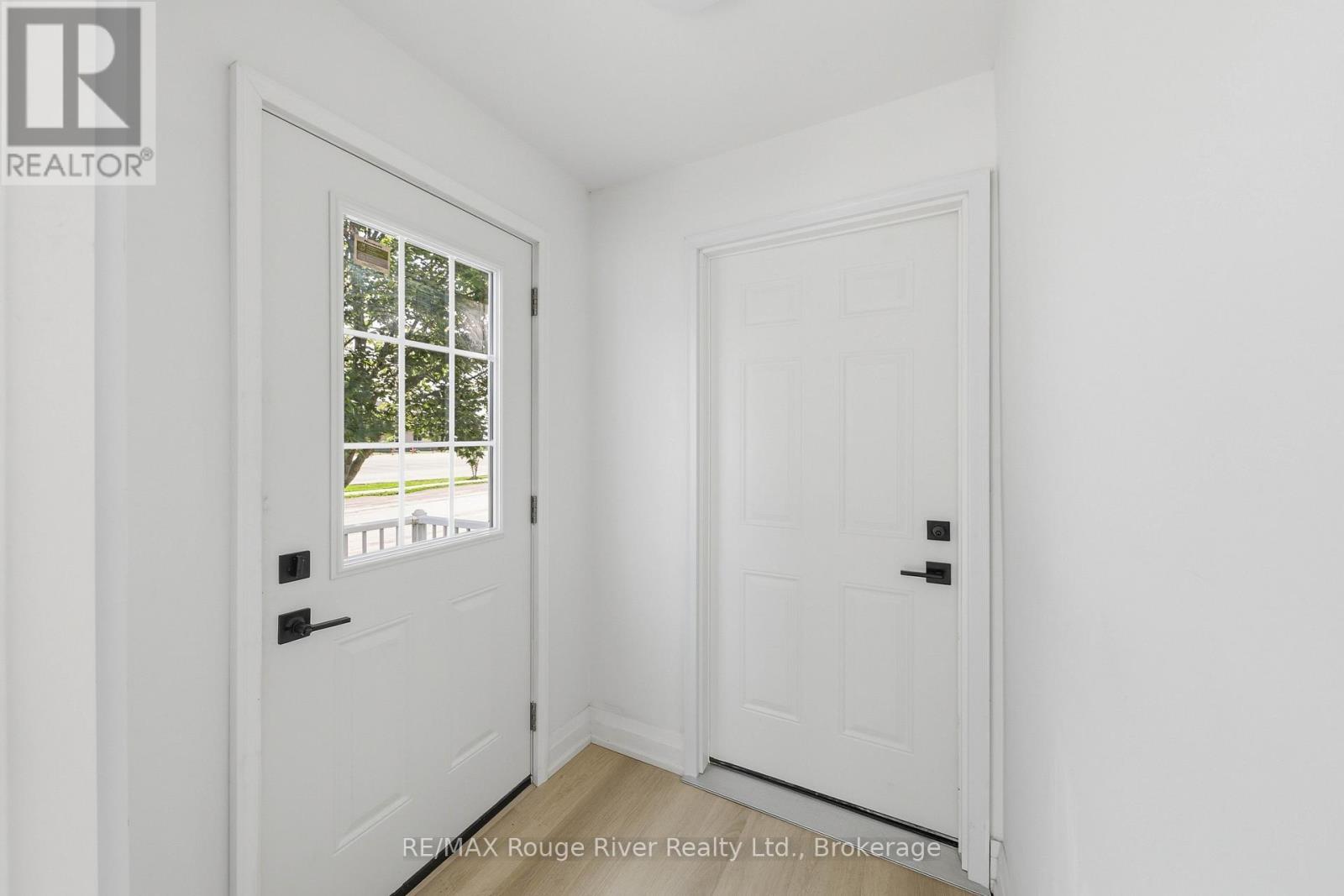 Unit B - 144 Macdonald Avenue, Belleville, Ontario  K8N 3Y3 - Photo 3 - X13533642