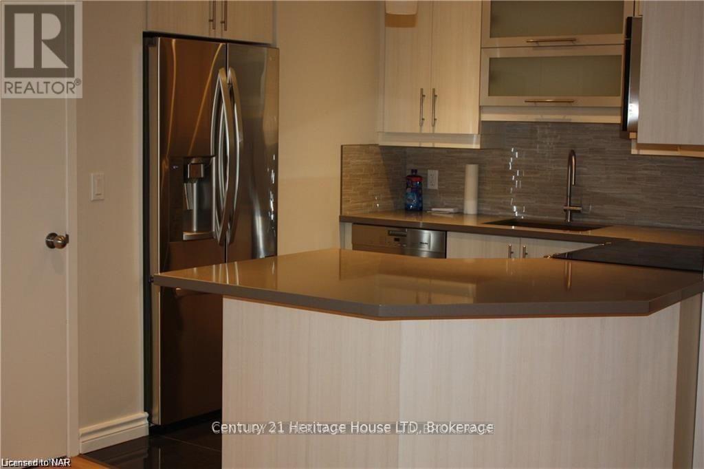 2 - 238 Bertie Street, Fort Erie, Ontario  L2A 1Z3 - Photo 3 - X13533548