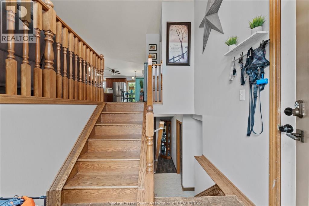 421 Mclellan, Amherstburg, Ontario  N9V 4C8 - Photo 4 - 26016304