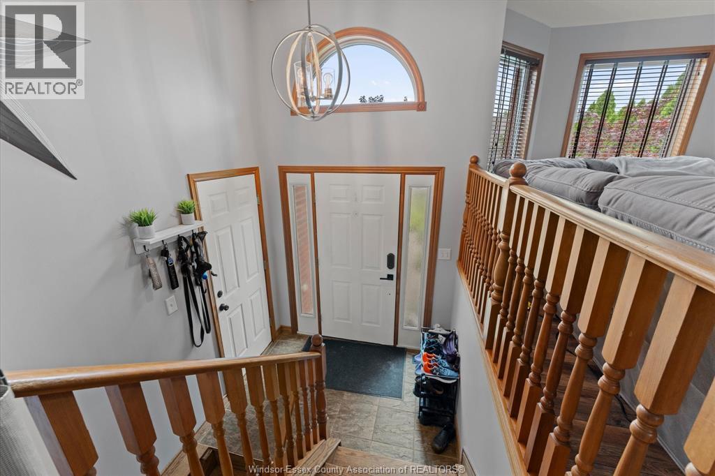 421 Mclellan, Amherstburg, Ontario  N9V 4C8 - Photo 5 - 26016304