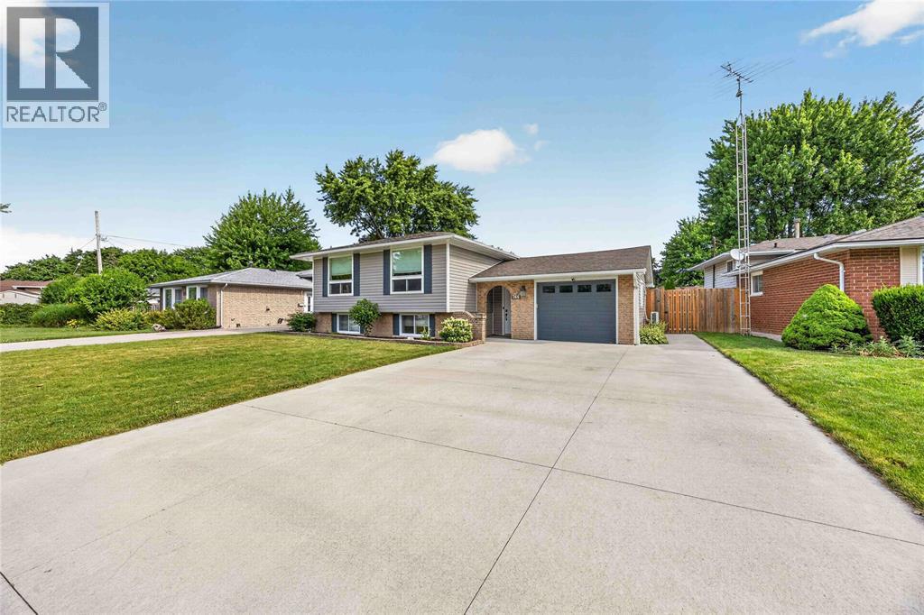266 Clairwood Crescent