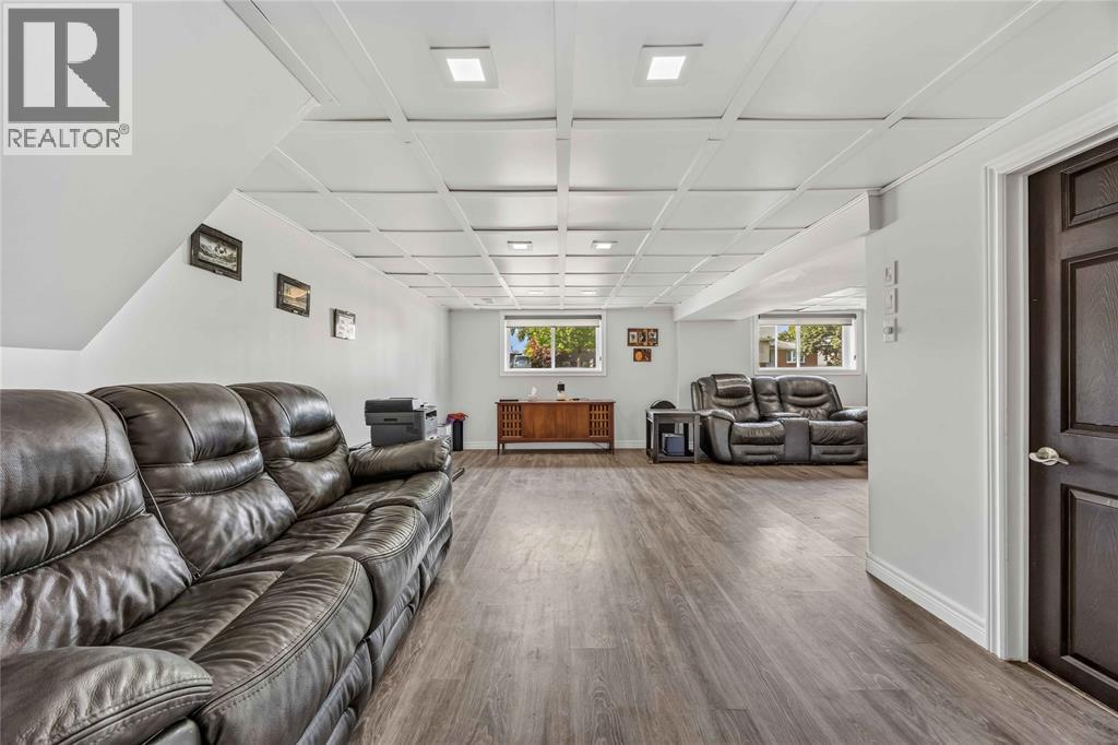 266 Clairwood Crescent, St Clair photo 17