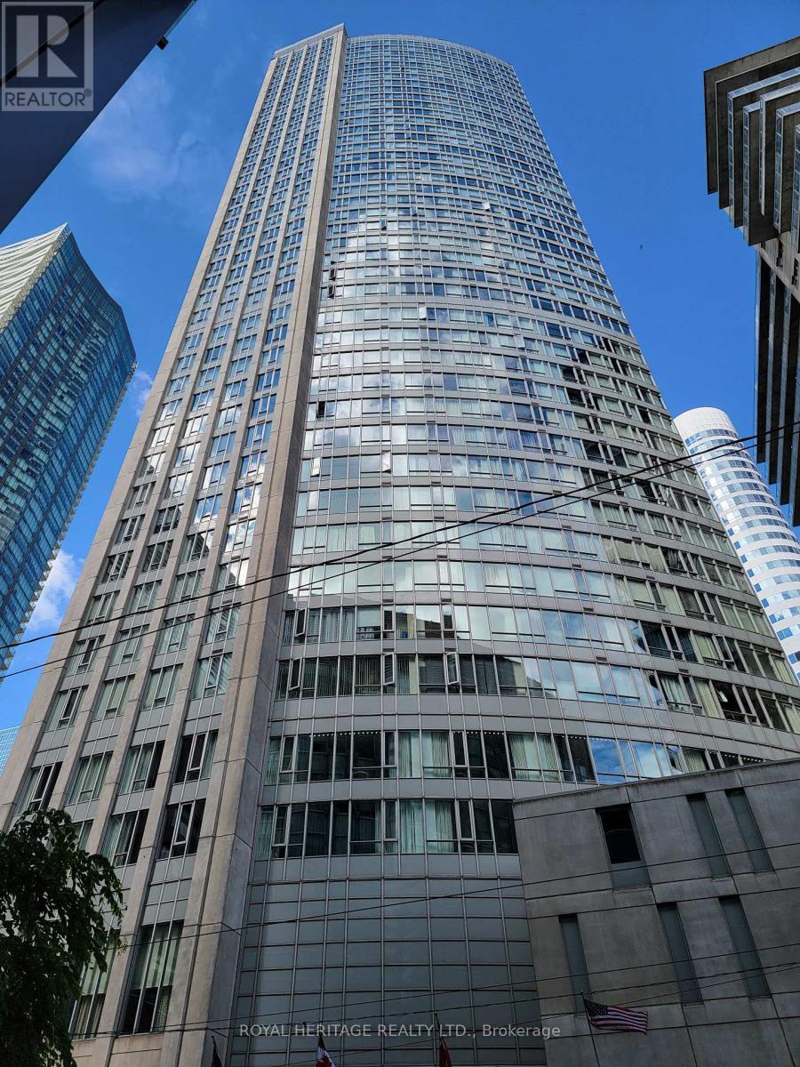 2307 - 210 Victoria Street, Toronto, Ontario  M5B 2R3 - Photo 2 - C13533556