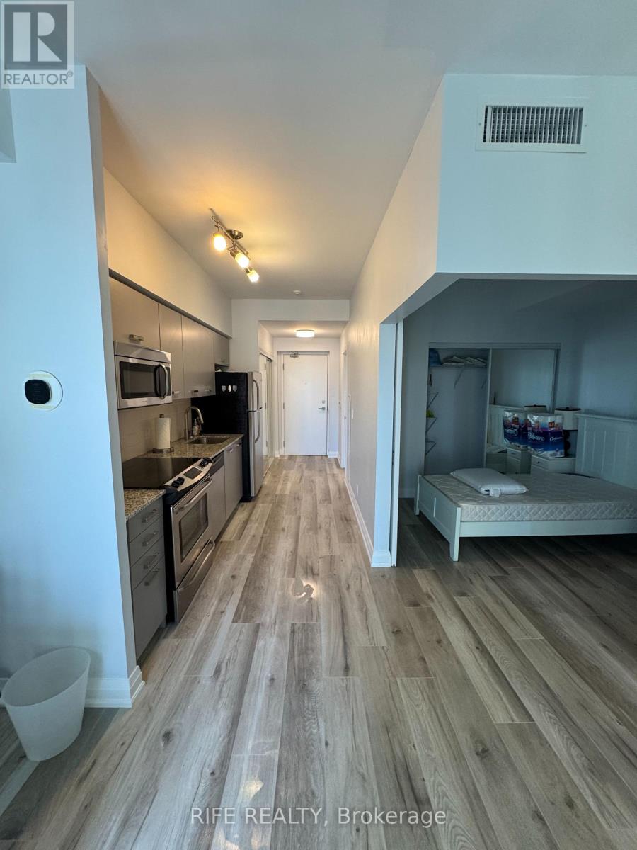 1707 - 832 Bay Street, Toronto, Ontario  M5S 1Z6 - Photo 3 - C13533670