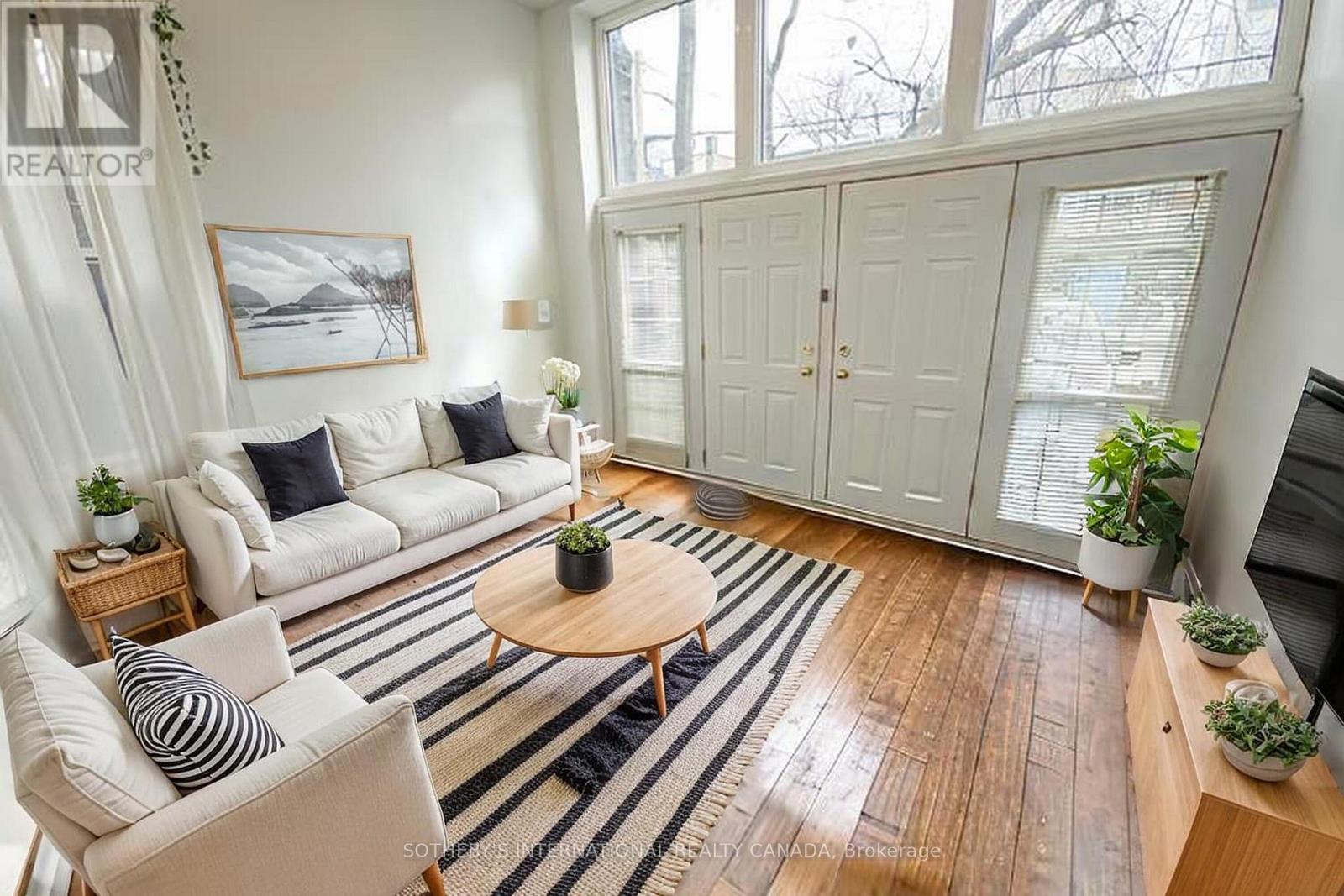 1 - 227 BEVERLEY STREET, Toronto, Ontario