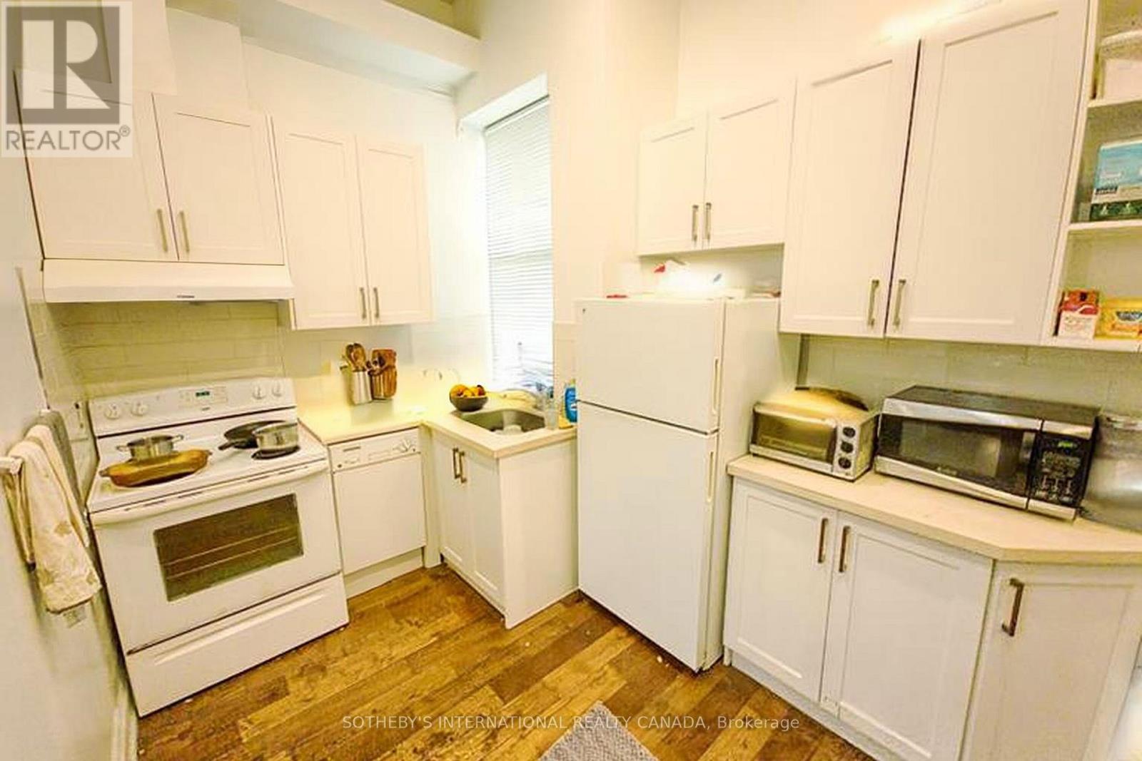 1 - 227 Beverley Street, Toronto, Ontario  M5T 1Z4 - Photo 6 - C13533732