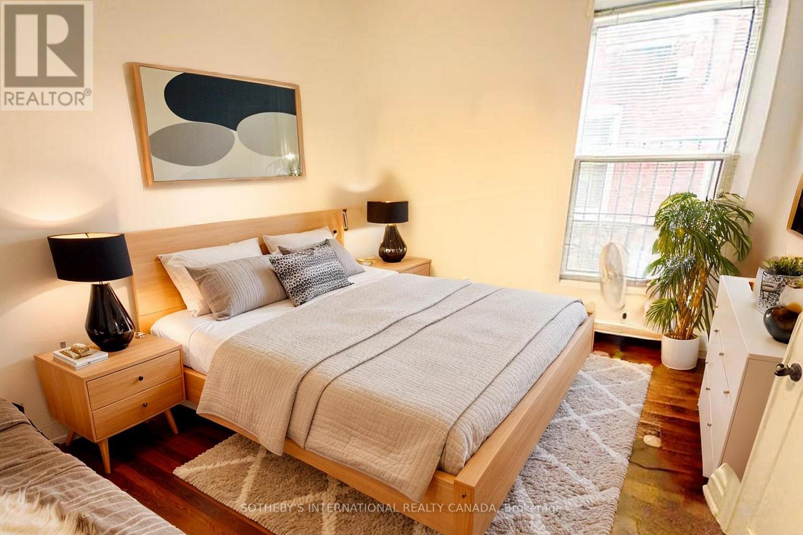 1 - 227 Beverley Street, Toronto, Ontario  M5T 1Z4 - Photo 8 - C13533732