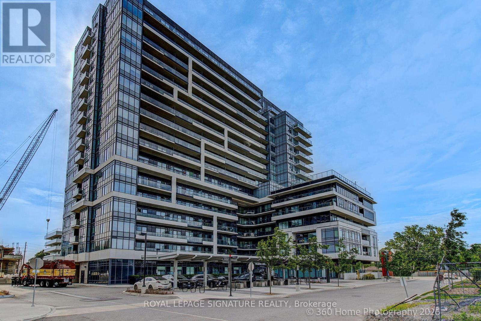 1014 - 1480 Bayly Street, Pickering, Ontario  L1W 0C2 - Photo 1 - E13533644