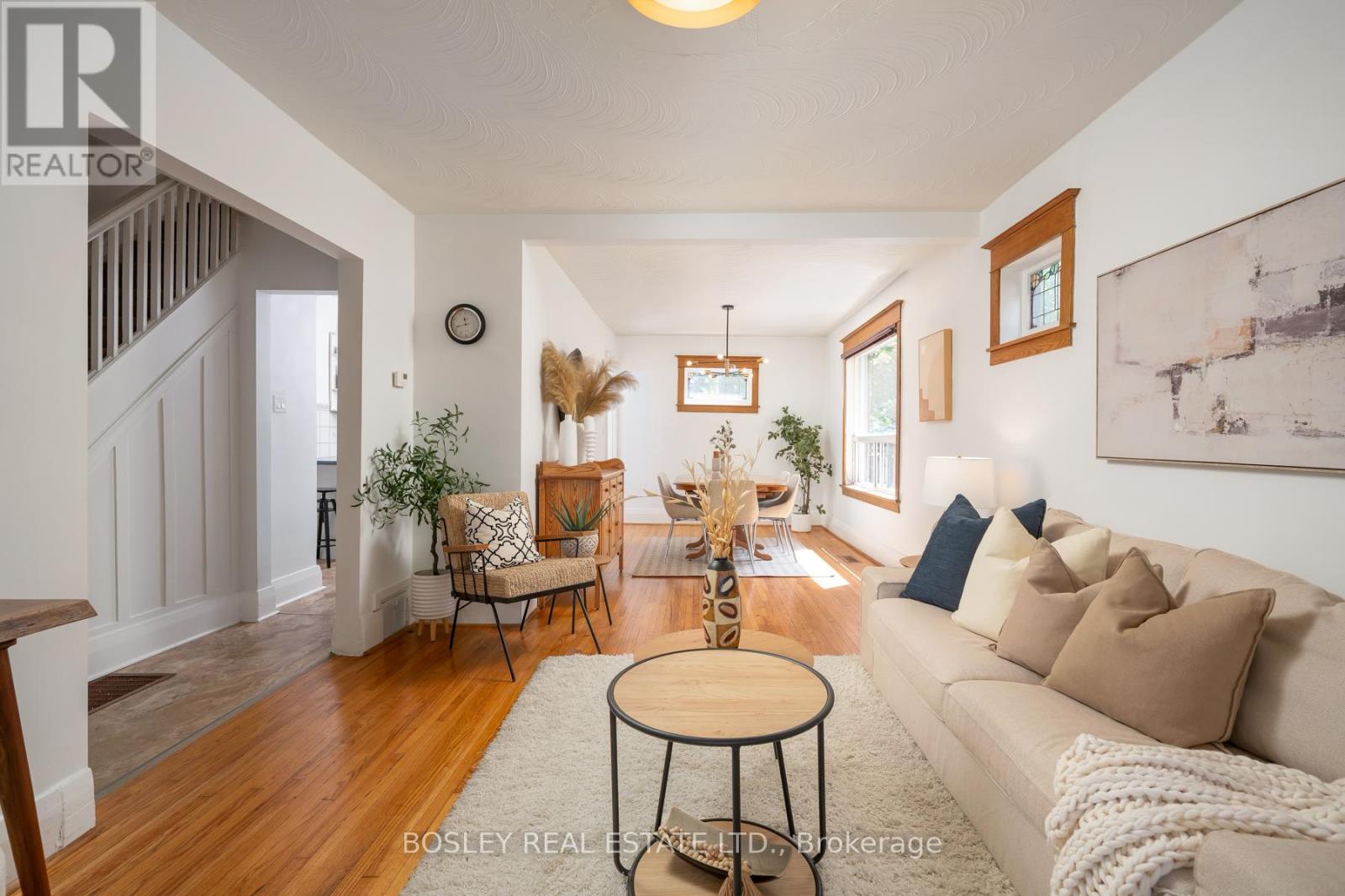129 Linsmore Crescent, Toronto, Ontario  M4J 4L1 - Photo 7 - E13533650