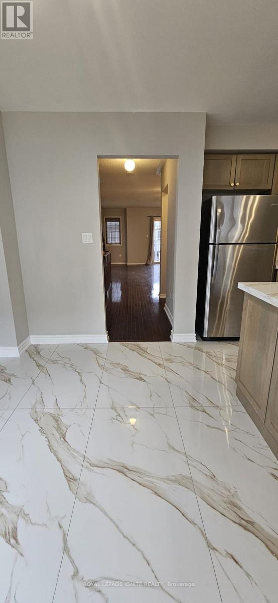 62 Ventura Lane, Ajax, Ontario  L1T 0C3 - Photo 2 - E13533710