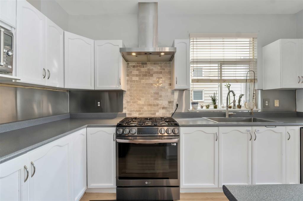 18476 66a Avenue, Surrey, British Columbia  V3S 9B1 - Photo 13 - R3143573
