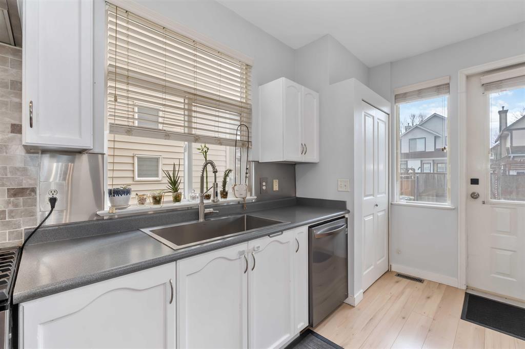 18476 66a Avenue, Surrey, British Columbia  V3S 9B1 - Photo 14 - R3143573