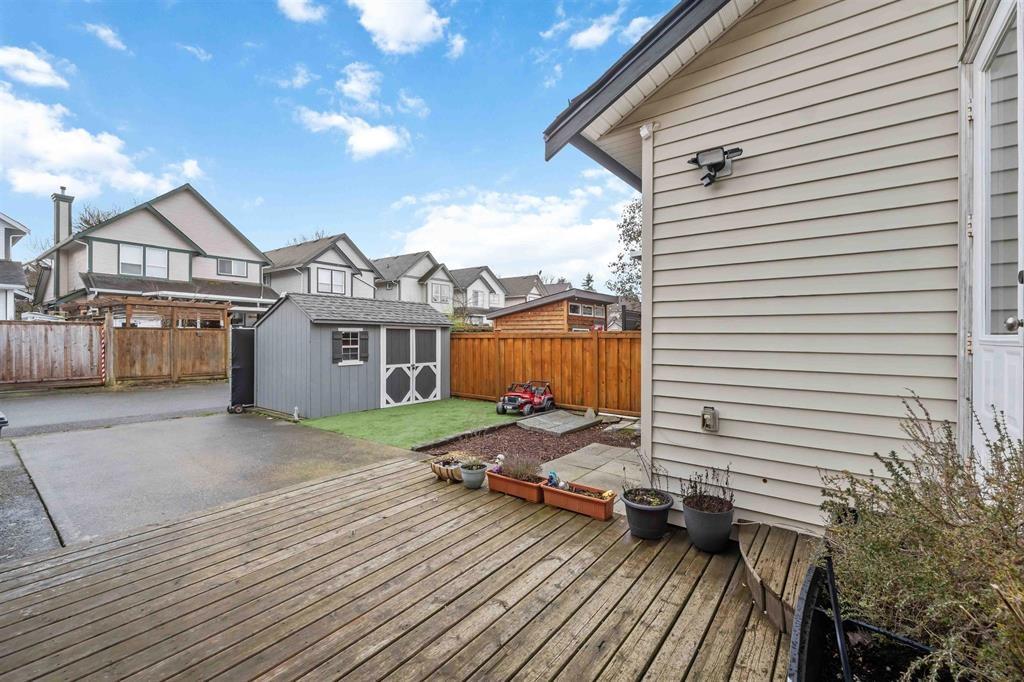 18476 66a Avenue, Surrey, British Columbia  V3S 9B1 - Photo 39 - R3143573