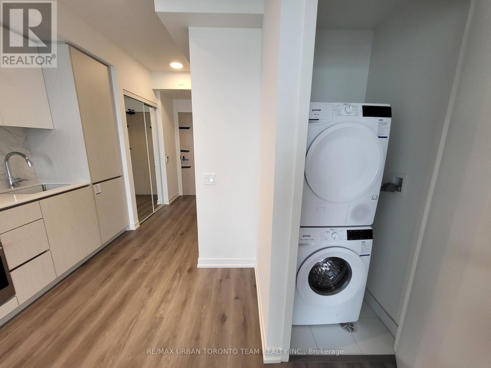 801 - 28 Interchange Way, Vaughan, Ontario L4K 0P8 - Photo 9 - N13533600