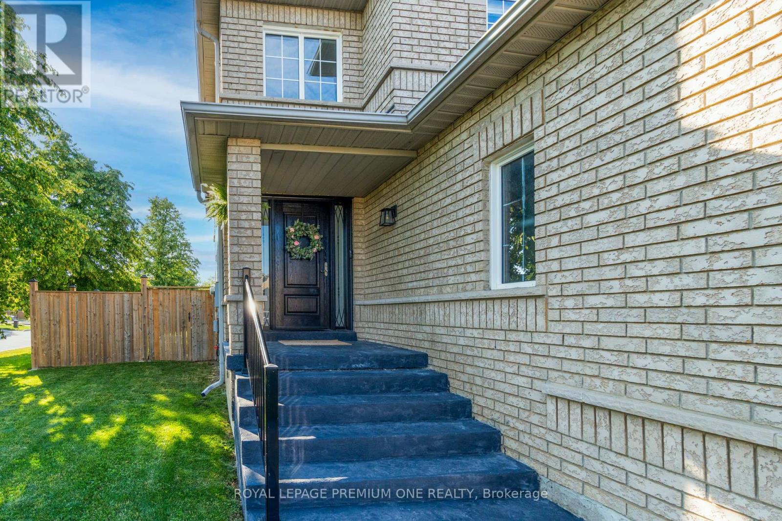100 Isaac Murray Avenue, Vaughan, Ontario  L6A 2S6 - Photo 7 - N13533768