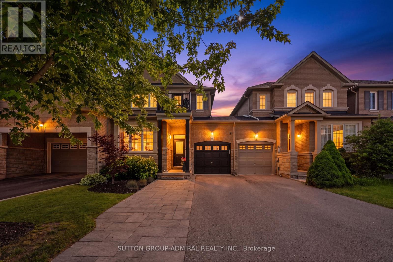 11 CLOVIS STREET, Vaughan, Ontario