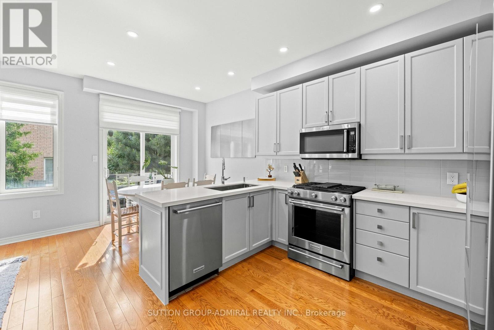 11 Clovis Street, Vaughan, Ontario  L4J 8W6 - Photo 7 - N13533770
