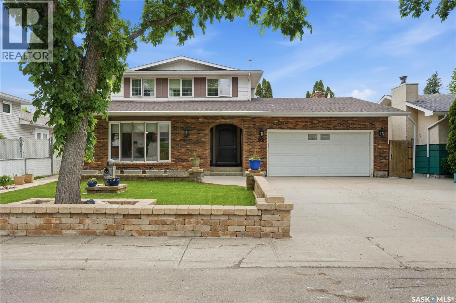 83 Minot DRIVE, regina, Saskatchewan