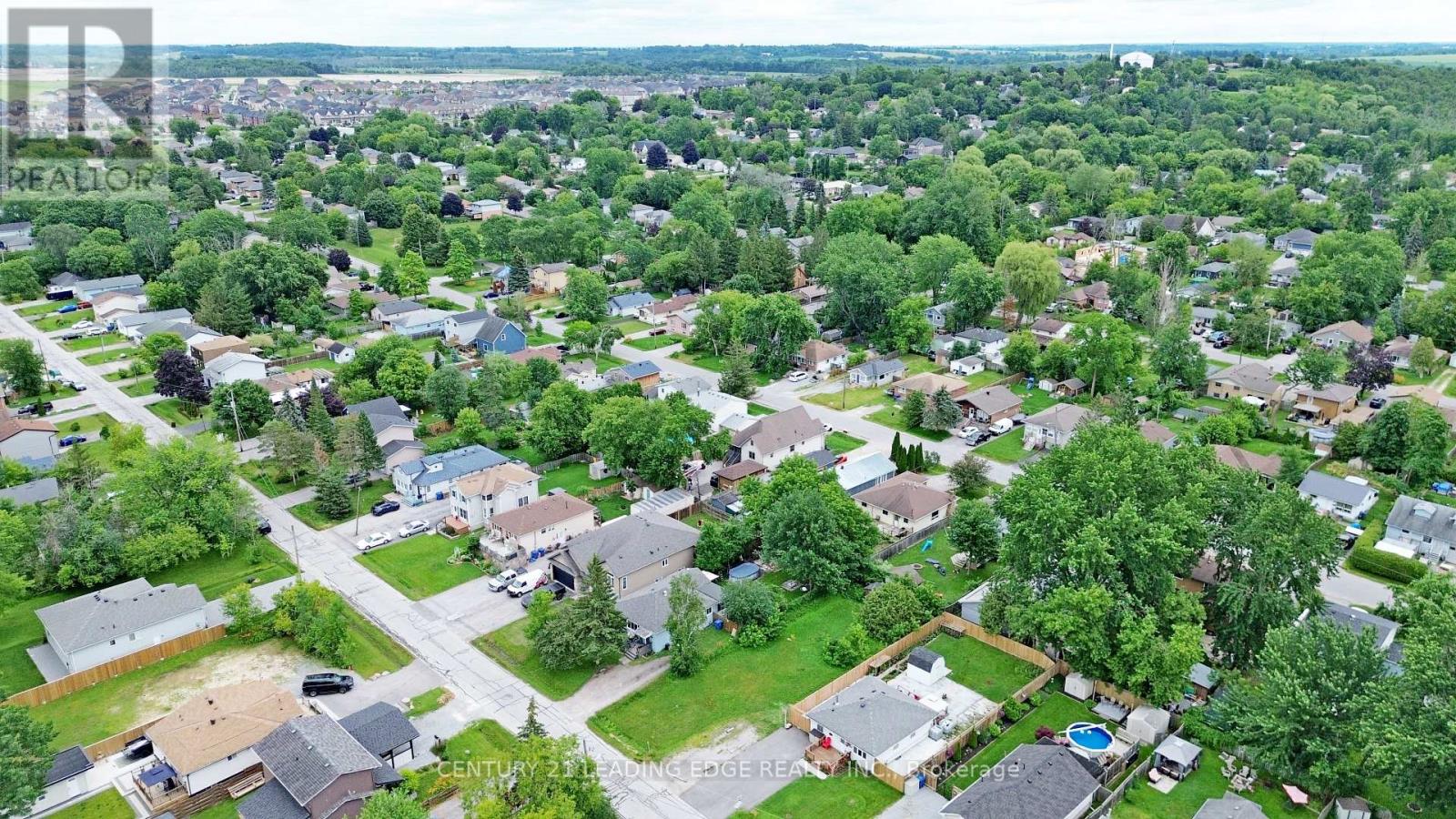 351 Miami Drive, Georgina, Ontario  L4P 2Z6 - Photo 3 - N13533286
