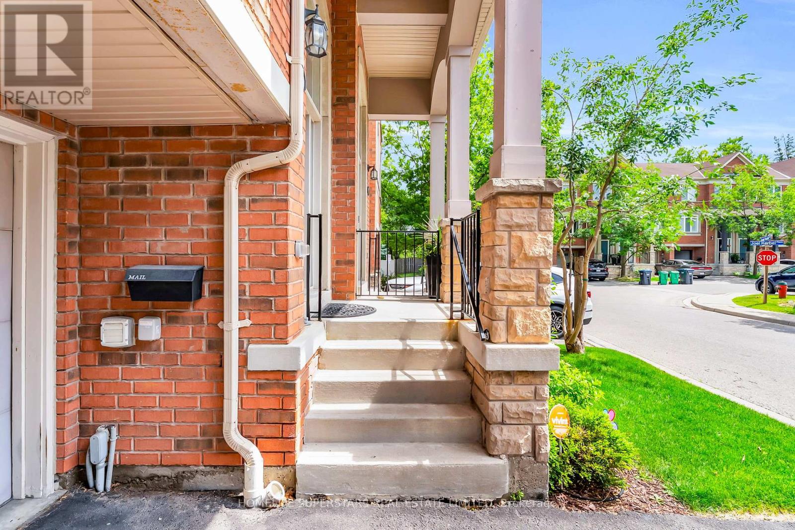3091 Joel Kerbel Place, Mississauga, Ontario  L4Y 0B1 - Photo 4 - W13533532