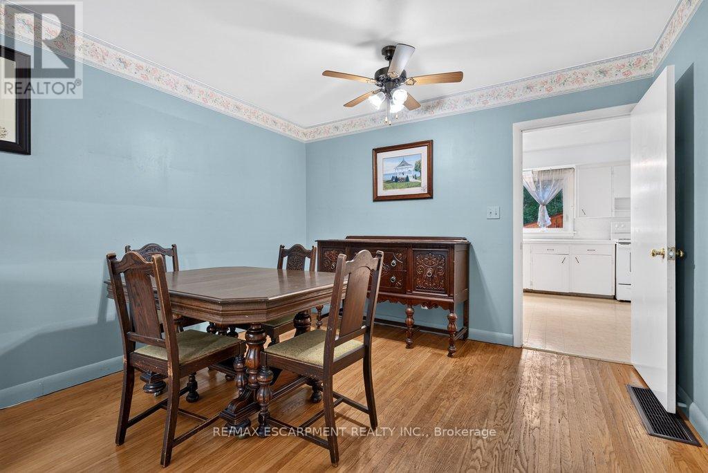795 Drury Lane, Burlington, Ontario  L7R 2Y1 - Photo 10 - W13533554