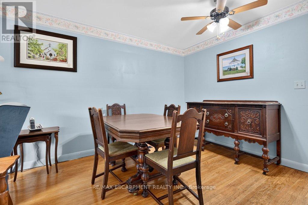 795 Drury Lane, Burlington, Ontario  L7R 2Y1 - Photo 11 - W13533554