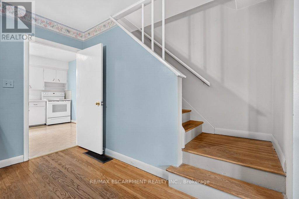 795 Drury Lane, Burlington, Ontario  L7R 2Y1 - Photo 20 - W13533554