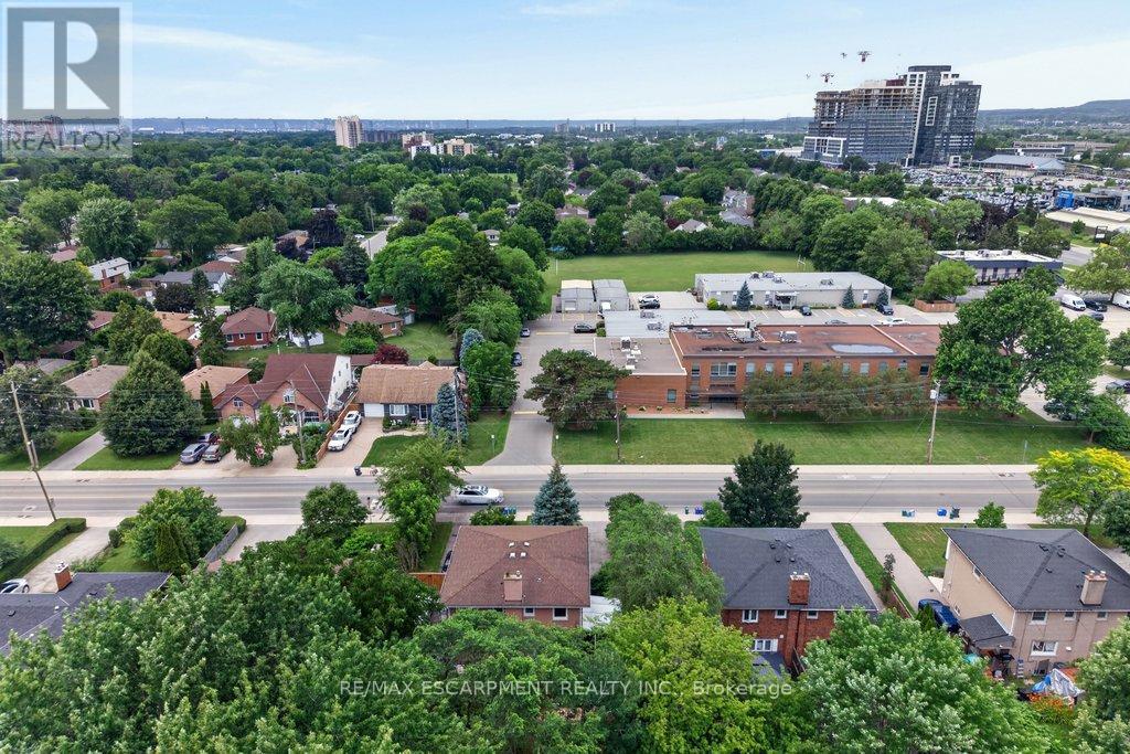 795 Drury Lane, Burlington, Ontario  L7R 2Y1 - Photo 36 - W13533554
