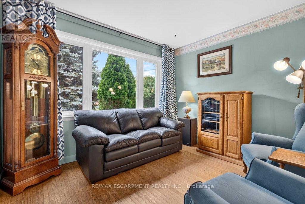 795 Drury Lane, Burlington, Ontario  L7R 2Y1 - Photo 7 - W13533554