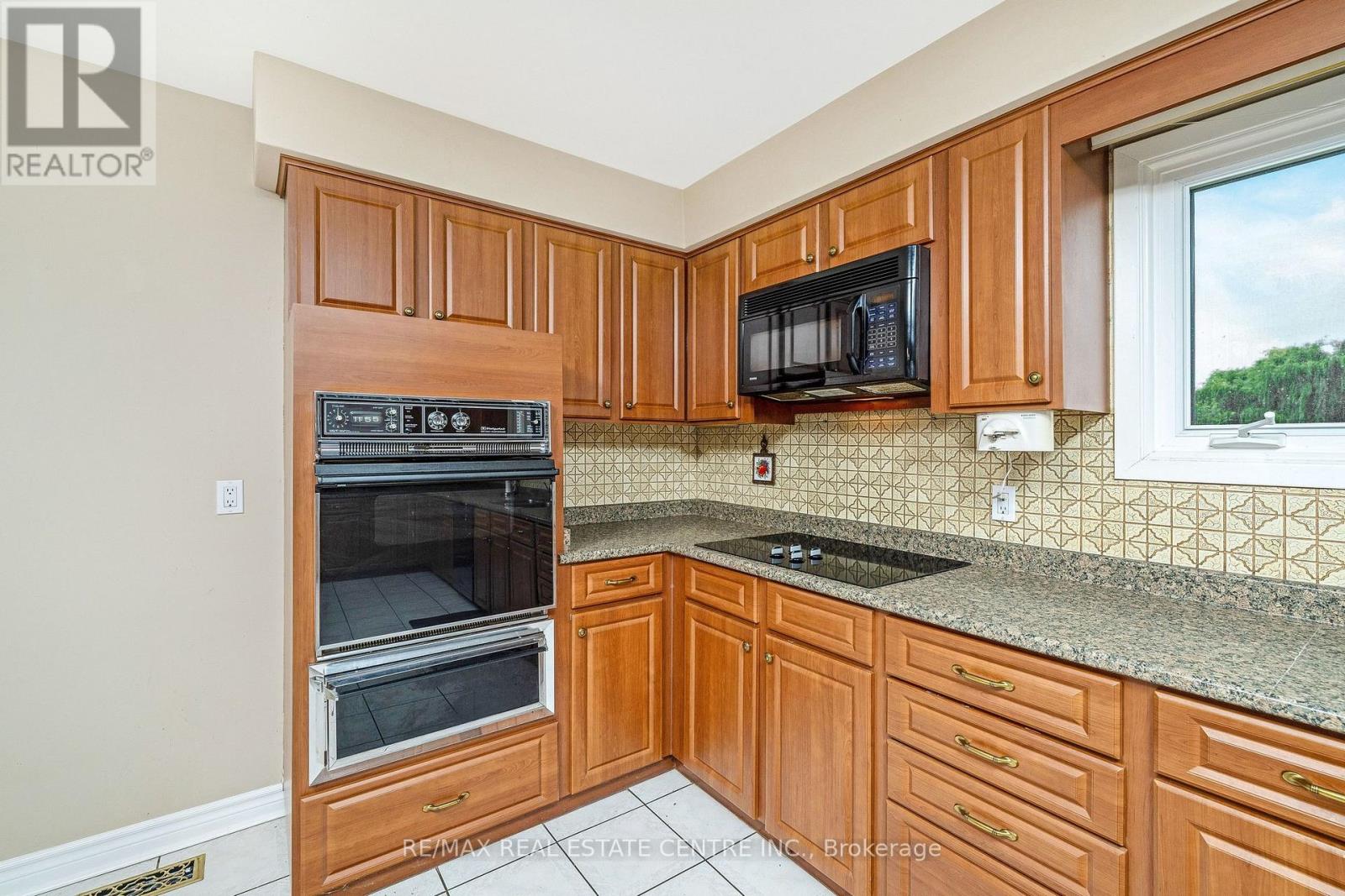 3161 Steeles Avenue W, Milton, Ontario  L9T 2V4 - Photo 15 - W13533574