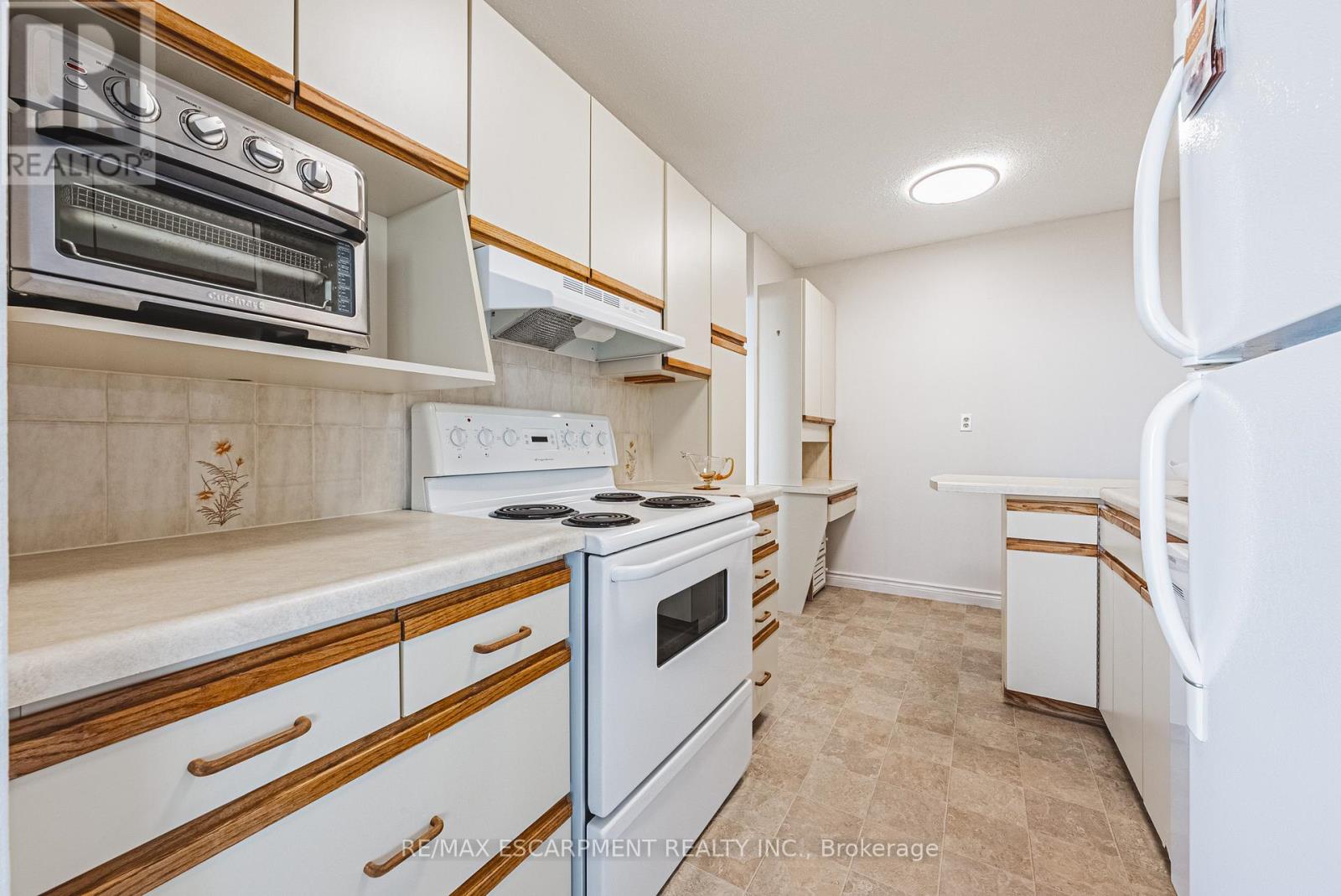 1504 - 2055 Upper Middle Road, Burlington, Ontario  L7P 3P4 - Photo 9 - W13533610