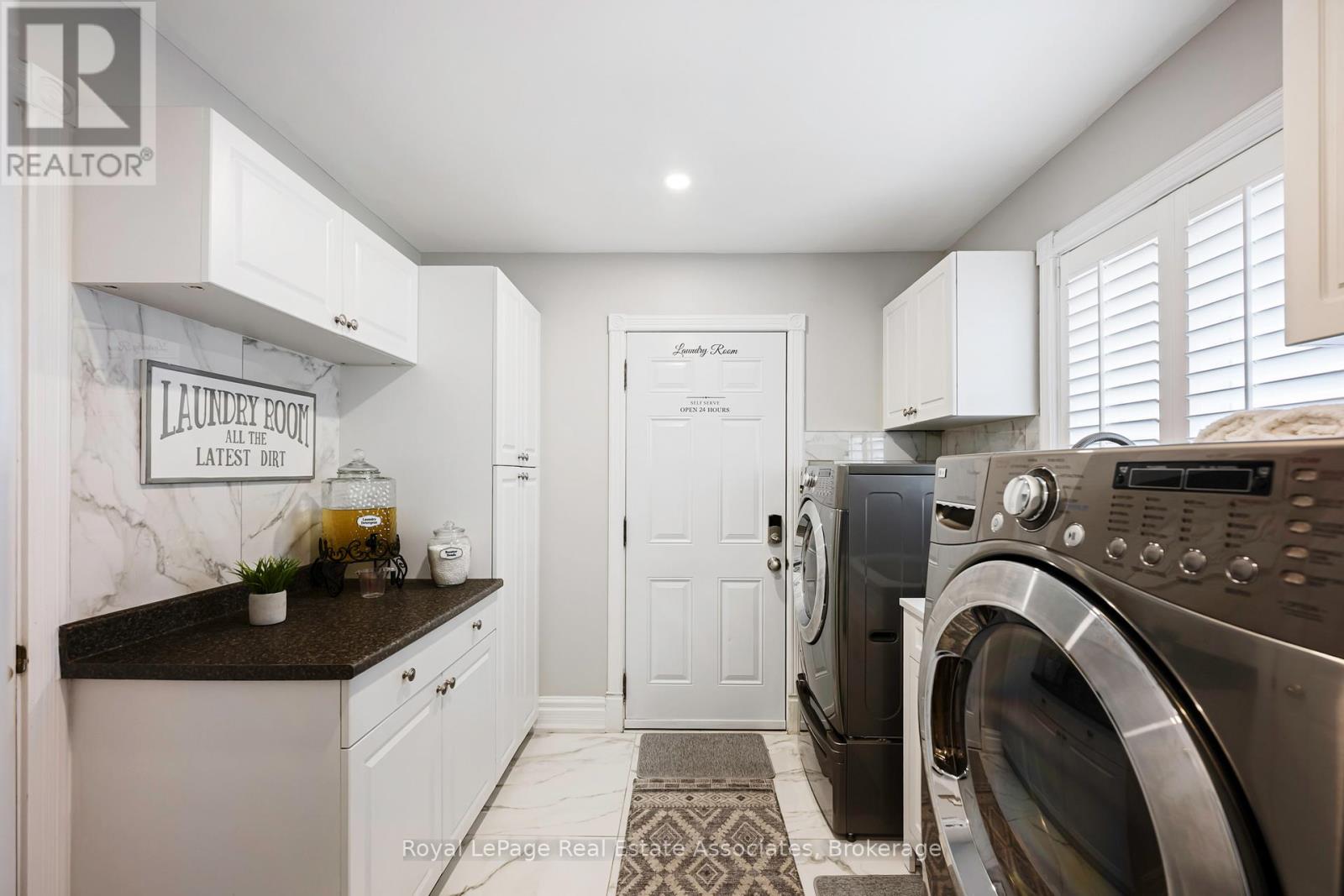 5553 Wheatland Court, Mississauga, Ontario  L5V 2E4 - Photo 10 - W13533654