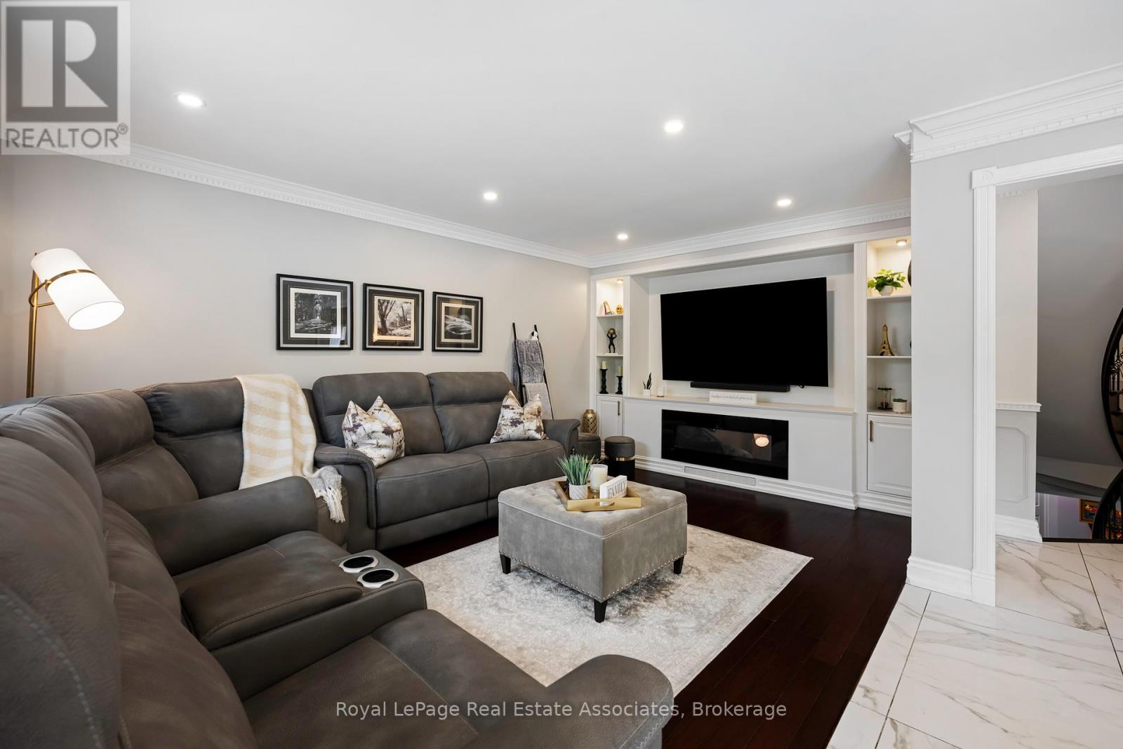 5553 Wheatland Court, Mississauga, Ontario  L5V 2E4 - Photo 14 - W13533654