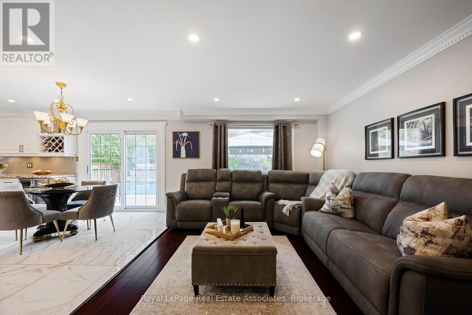 5553 Wheatland Court, Mississauga, Ontario  L5V 2E4 - Photo 15 - W13533654