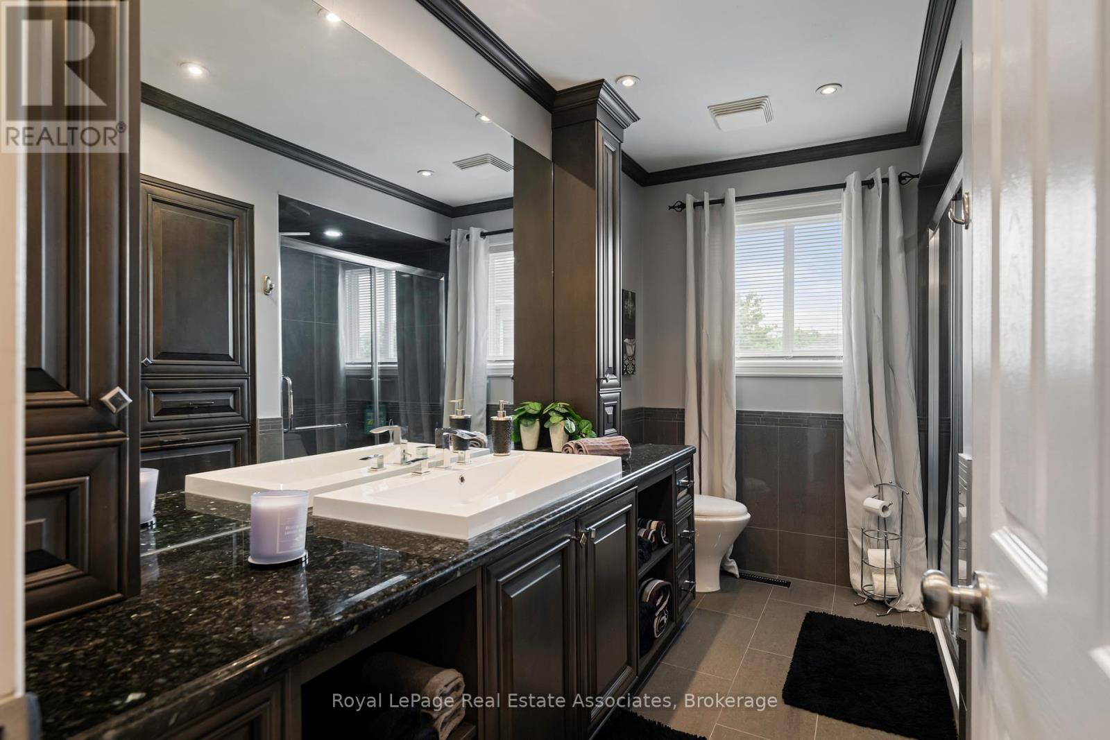 5553 Wheatland Court, Mississauga, Ontario  L5V 2E4 - Photo 28 - W13533654