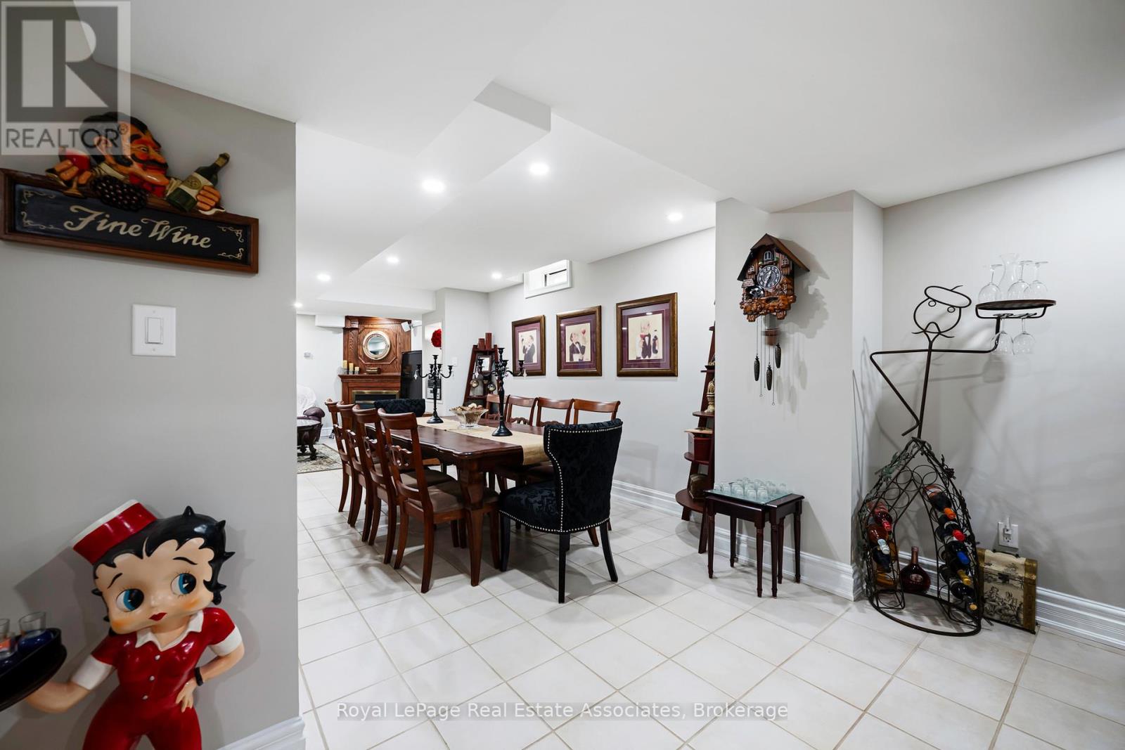 5553 Wheatland Court, Mississauga, Ontario  L5V 2E4 - Photo 34 - W13533654