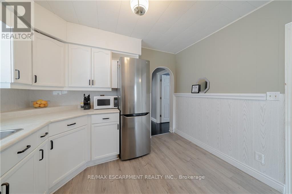 22 Concord Avenue, St. Catharines, Ontario  L2M 5N6 - Photo 6 - X13533522