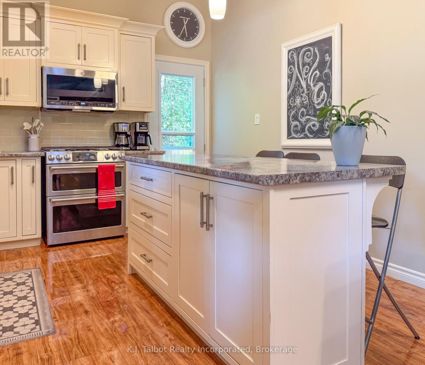 6 David Street E, Bluewater, Ontario  N0M 1G0 - Photo 14 - X13531442