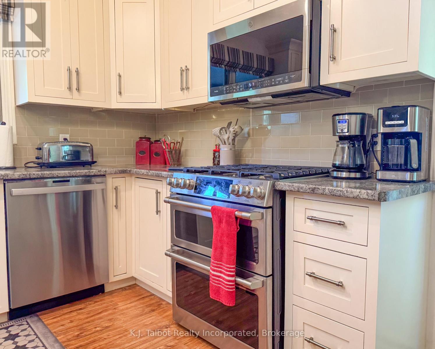 6 David Street E, Bluewater, Ontario  N0M 1G0 - Photo 17 - X13531442