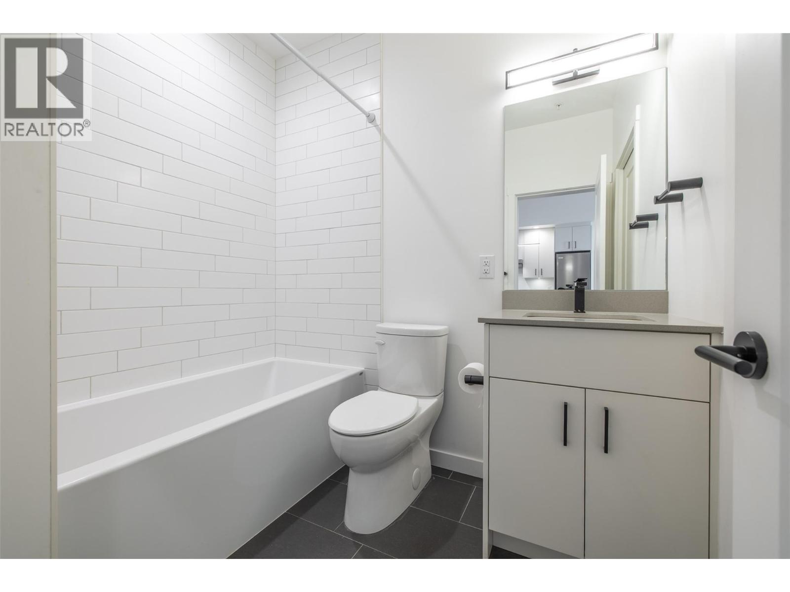 660 Cawston Avenue Unit# 111, Kelowna, British Columbia  V1Y 9M1 - Photo 16 - 10393711